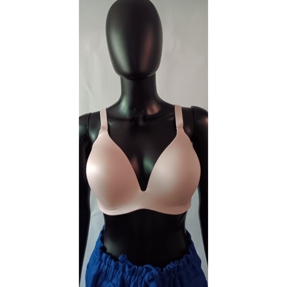 Victoria's Secret Beige Wireless Smooth T-Shirt Bra 36DD Adjustable Straps